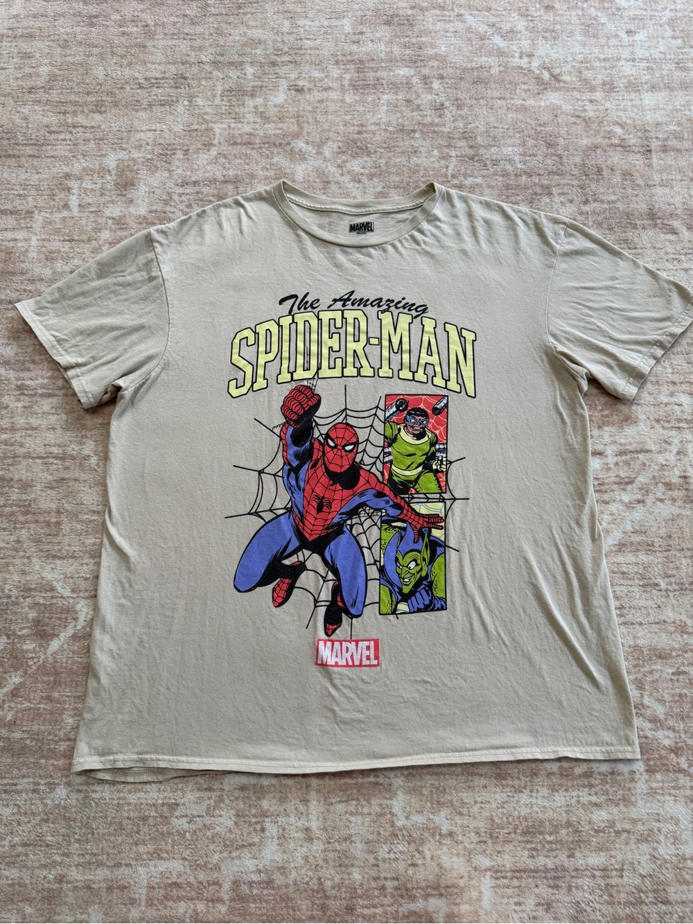 Marvel The Amazing Spider-Man "Battles Evil" Men's Beige Graphic T-Shirt, SZ XL